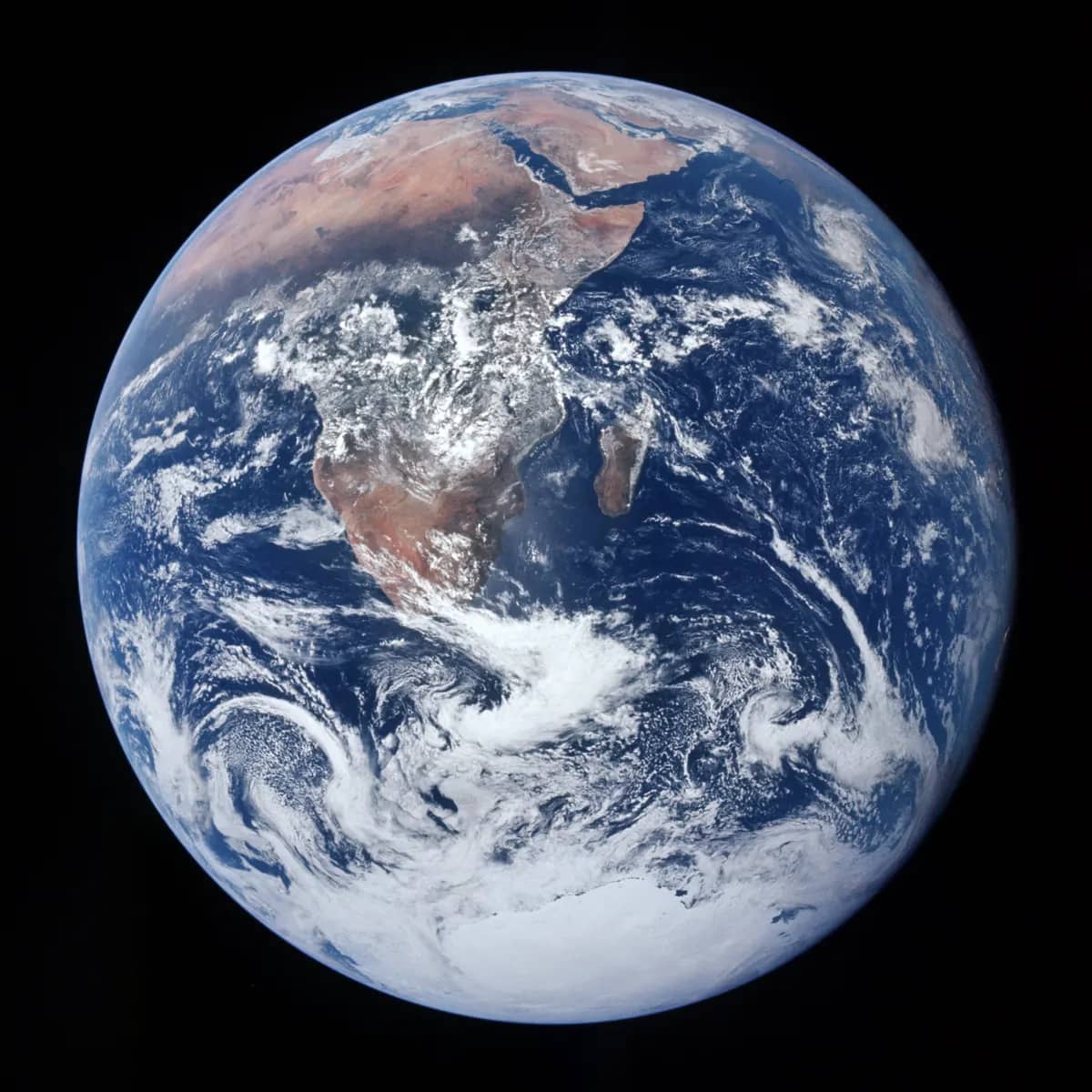 Google Pulls Google Earth AI Feature One Day After Launch Over Fake Satellite Images
