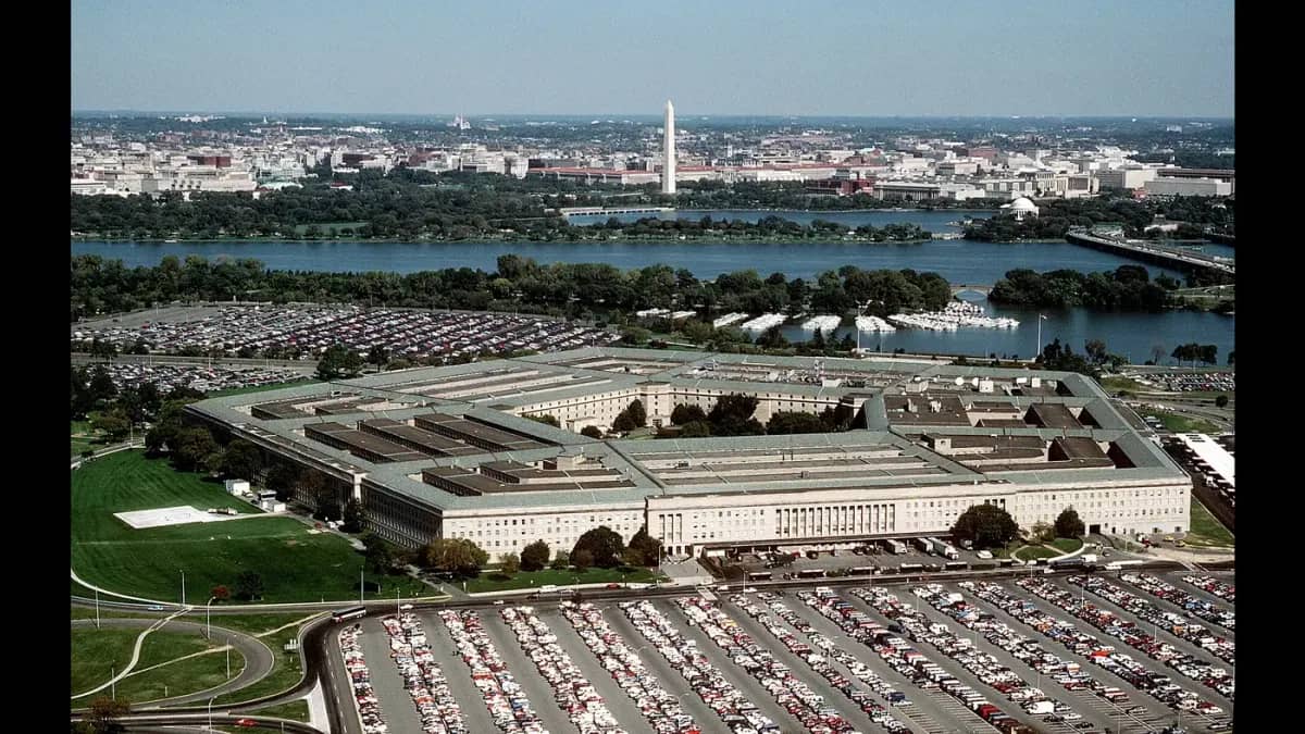 Pentagon yapay zekâ tercihini yaptı: ChatGPT ve Grok içeride, Claude kapı dışında